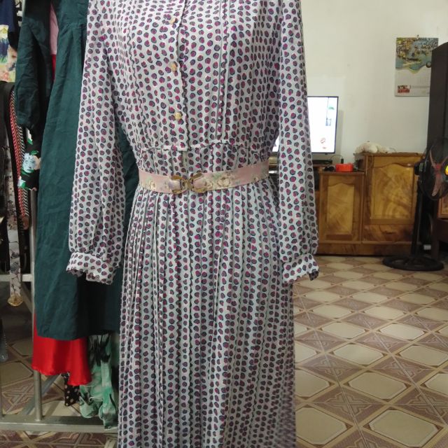 Đầm cổ điển
