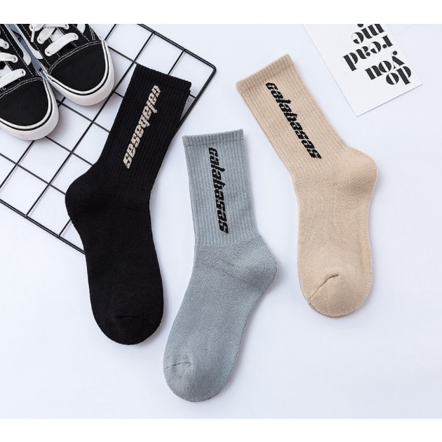 Vớ cao cổ Nam Nữ phong cách Âu Mỹ xu hướng thể thao, trẻ trung, năng động.