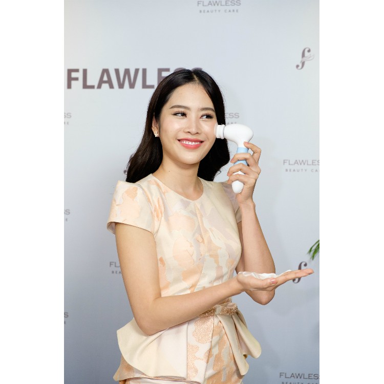 MÁY RỬA MẶT CỌ NANO FLAWLESS