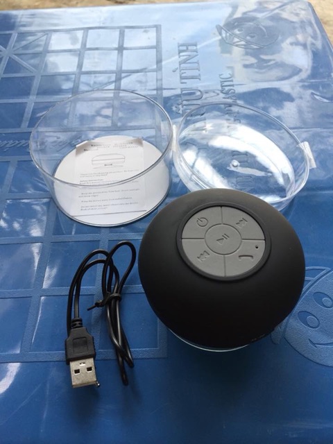 Loa Bluetooth BTS-06  Đế Hít Chân Không - Chống nước