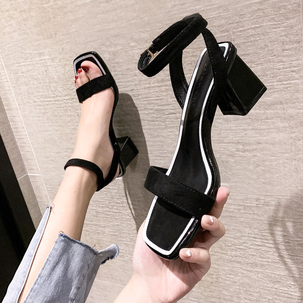 Sandal Cao Gót Hở Ngón Mũi Vuông Cài Khóa Phong Cách Mới Thời Trang Mùa Hè Dành Cho Nữ 2022