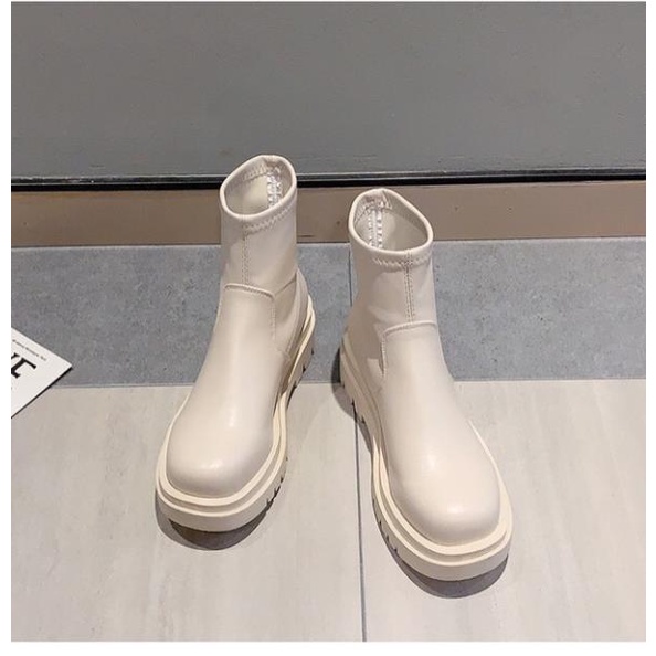Boots trơn cổ ngắn Ulzzang gót cao 5cm da mềm không khoá .