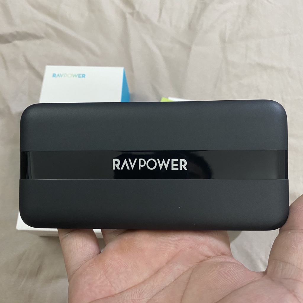 Pin dự phòng siêu mỏng RAVPower 10000mAh PB236 sạc nhanh PD 20W kèm củ sạc 20w PC1012