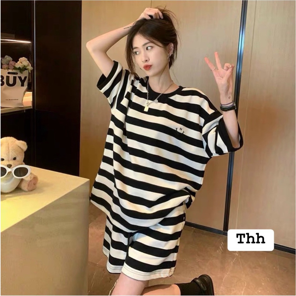 SET ĐÙI KẺ MẶT CƯỜI