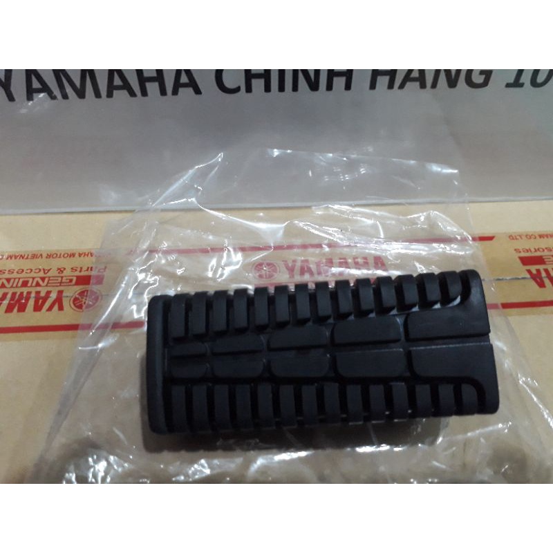 cao su gác chân trước loại đóng Yamaha