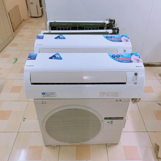 Máy Lạnh DAIKIN 1.0 HP Inverter Nhật Bản Streamer( Lọc Không Khí)