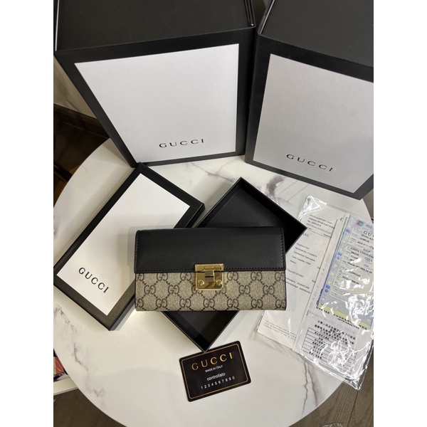 Ví cầm tay Gucci có dây xích