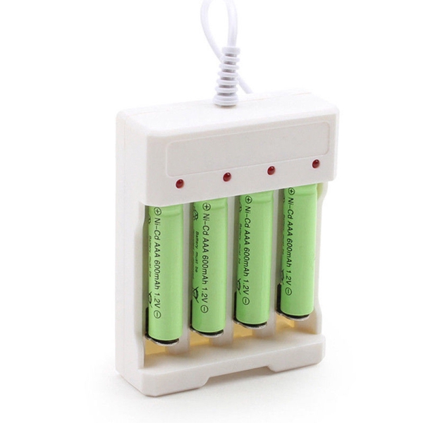Bộ Sạc Pin Dc5V 1a 1.2v 4 Ngăn Aa/Aaa