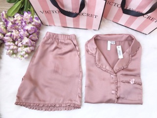 Bộ pijama lụa đùi viền bèo