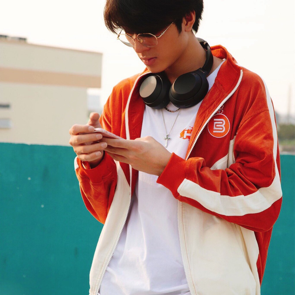 Áo Khoác Nam Nữ Velvet Embroidered Logo Jacket Billion Gen | BigBuy360 - bigbuy360.vn