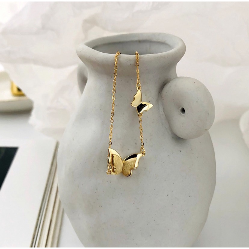 Vòng tay nữ  Titan Không Gỉ, mạ vàng 18k bền đẹp hình bướm xinh xắn Her Accessories TT9