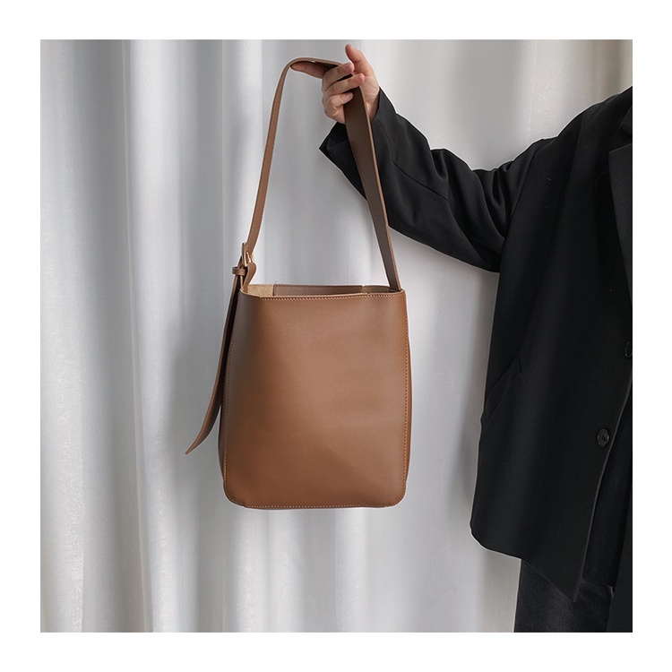 Túi tote nam nữ đeo chéo size to họa tiết trơn thời trang phong cách Hàn Quốc ulzzang