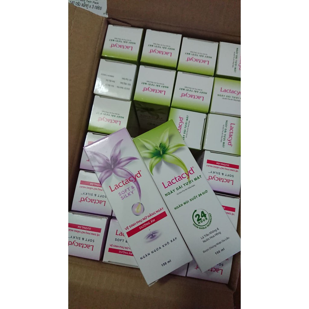 Dung Dịch Vệ Sinh Phụ Nữ Lactacyd - Lá trầu không