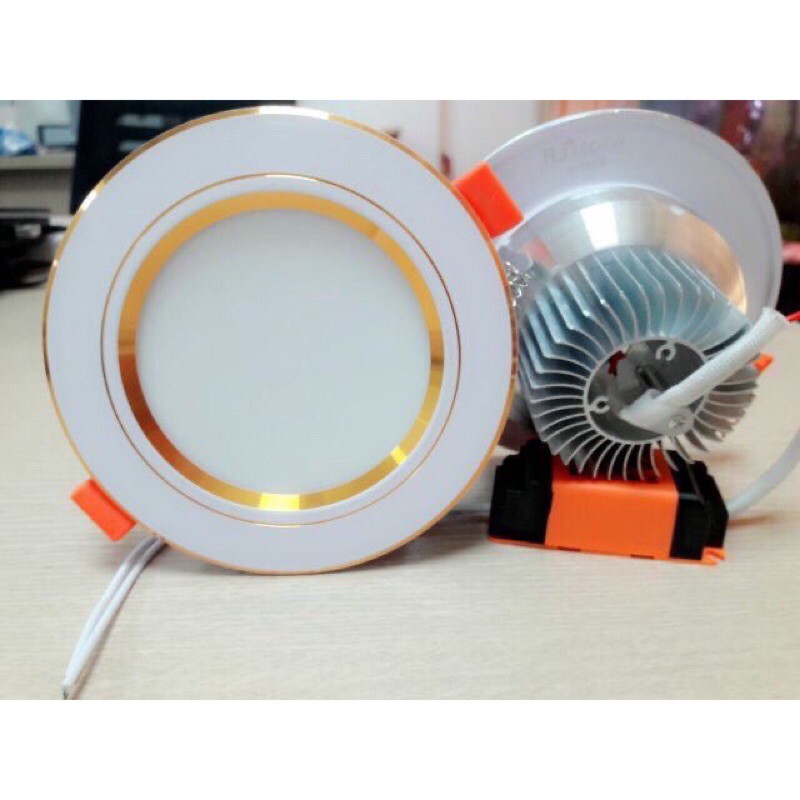 Đèn âm LED trần, Đèn âm trần đế đúc 7w, 3 chế độ sáng , đèn downlight phi 90 viền vàng/bạc