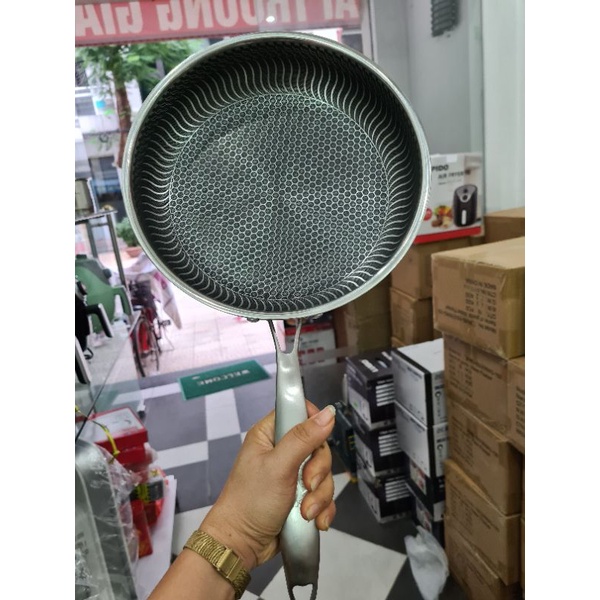 Chảo chống dính inox 3 lớp Black cube DURAKING mã DK-28TFN và DK30 . BẢO HÀNH 5 NĂM. SD TRÊN MỌI LOẠI BẾP