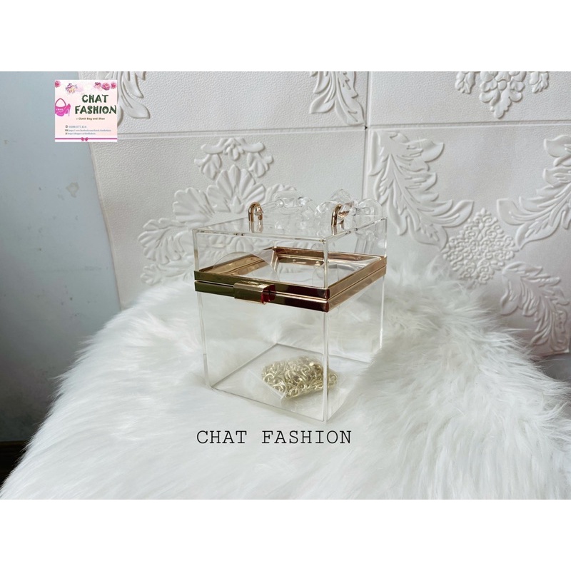 Ví clutch Độc Lạ Nhựa Trong Suốt kèm Dây Xích