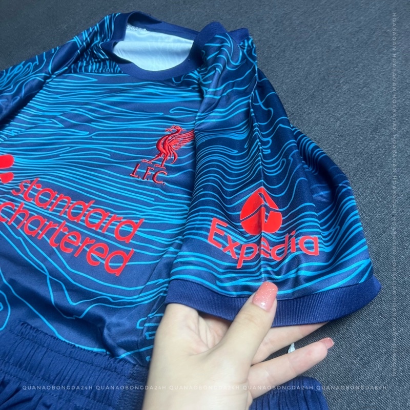 Bộ quần áo đá banh CLB Liverpool màu xanh than mùa 22-23 hàng cao cấp