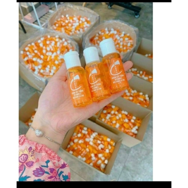 Serum cấy trắng , kích trắng vitamin c mix vàng lá