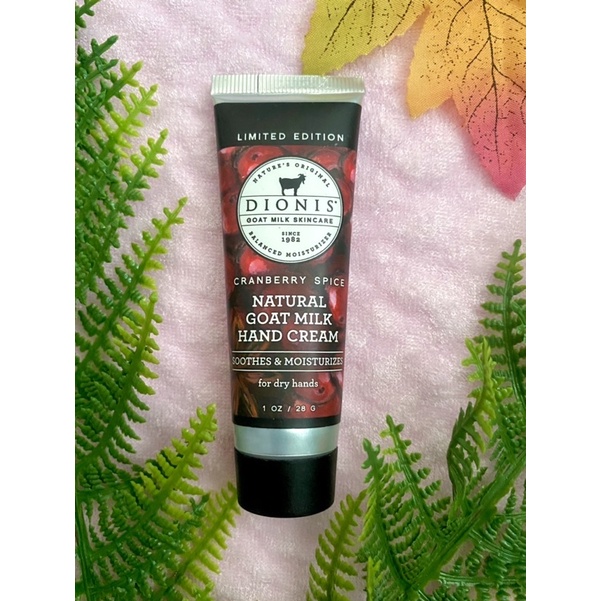 Kem Dưỡng Da Tay Tinh Chất Sữa Dê Dionis Goat Milk Hand Cream