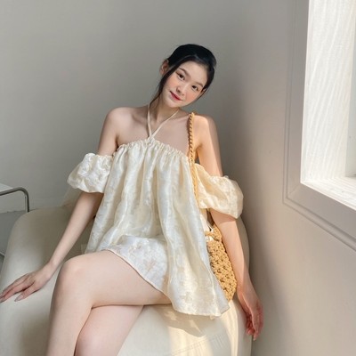 YU CHERRY | Áo trễ vai mặc được 2 kiểu tay phồng vải voan đám mây, Pattern Flying Off Top YA416