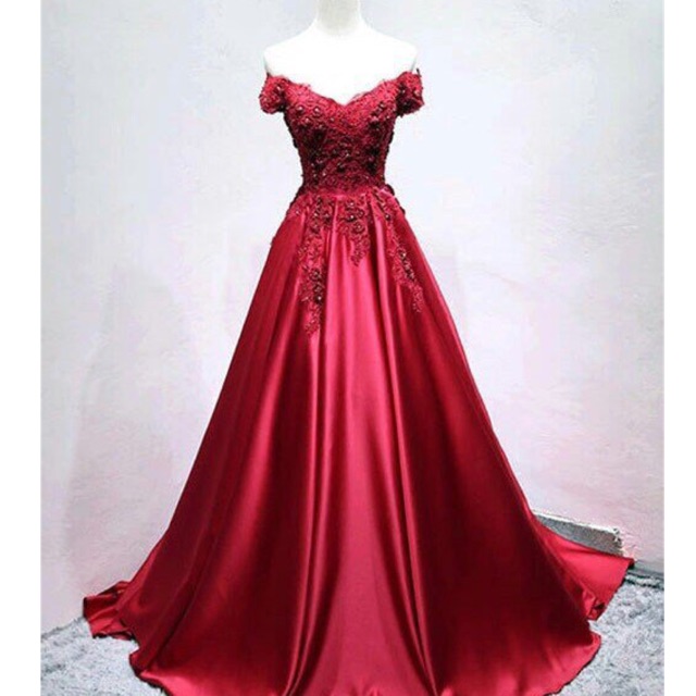 Đầm dạ hội phi xoè phồng bẹt vai kết hoa nổi