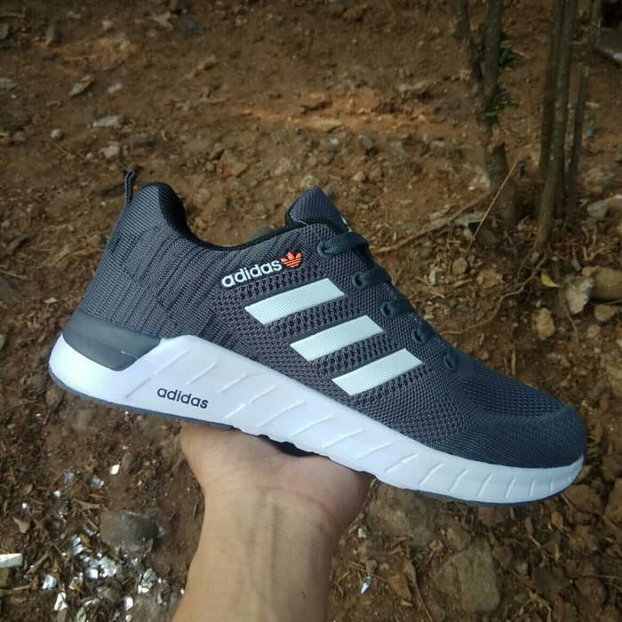 Giày Thể Thao Adidas Cloudfoam Spo 68xjs Cho Nam Và Nữ