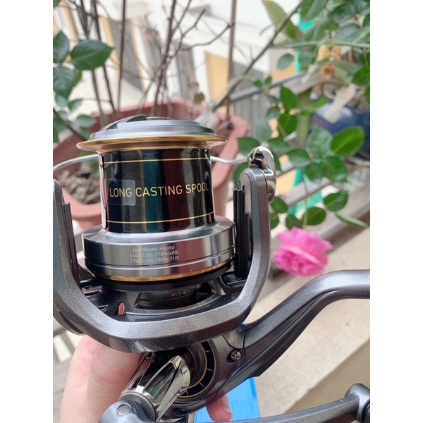máy câu Daiwa ShoreCast 5000B