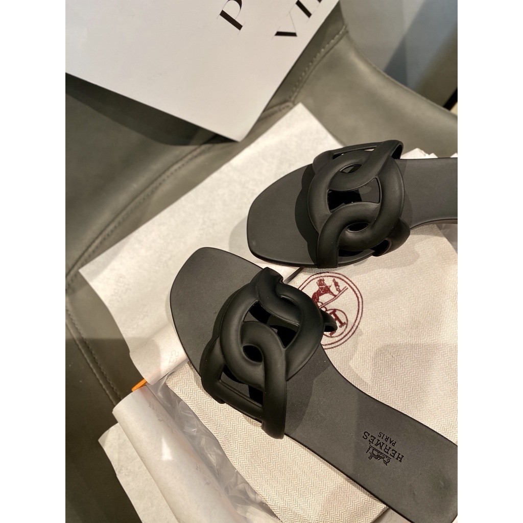 Dép Hermes Đen Mũi Heo Đơn Giản Thời Trang Cổ Điển