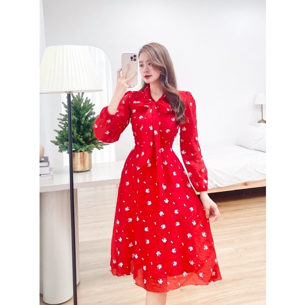ĐẦM HOA MIDI ĐỎ THẮT NƠ CỔ TAY DÀI