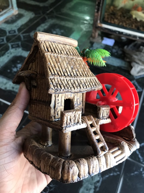 TIỂU CẢNH CÓ BÁNH QUAY TRANG TRÍ HỒ CÁ NON CAO 15CM DÀI 15CM RỘNG 10CM
