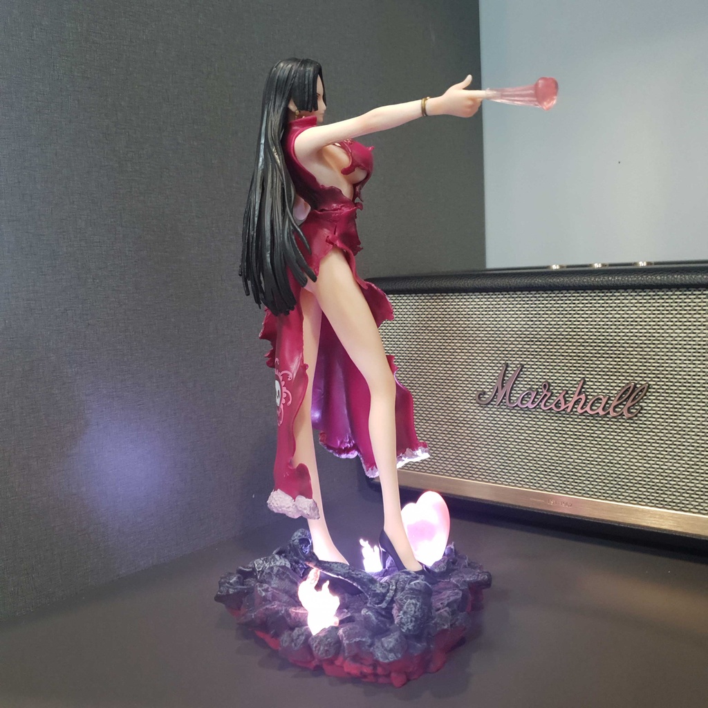 Figure / Mô hình Boa Hancock 30 cm có LED