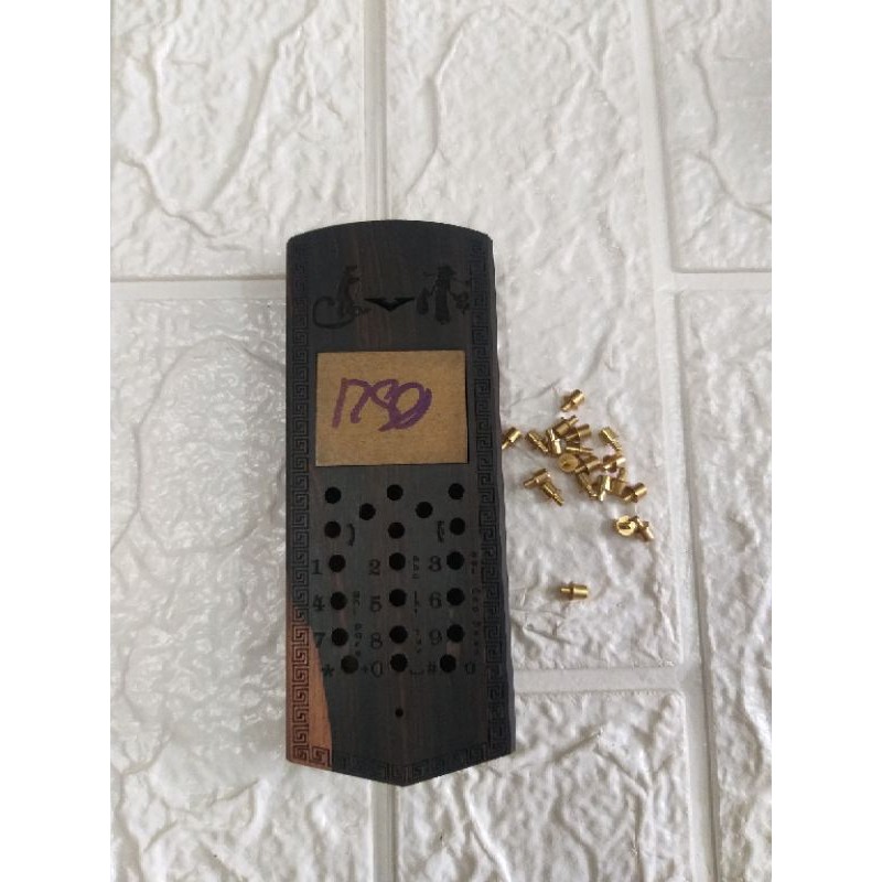 Vỏ gỗ cho điện thoại 1280 mẫu cha mẹ