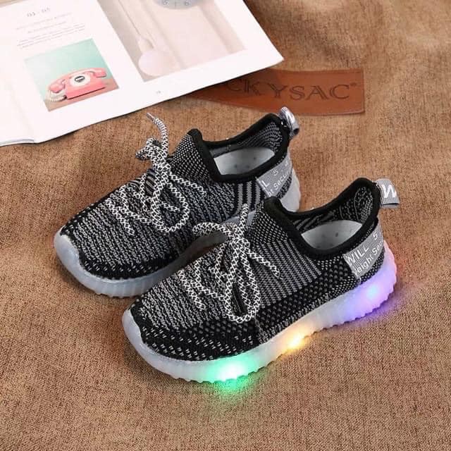 [Freeship_50k] Giày thể thao vải đèn led phát sáng siêu mềm cho bé trai, bé gái mùa thu đông (Cam kết hàng y hình)