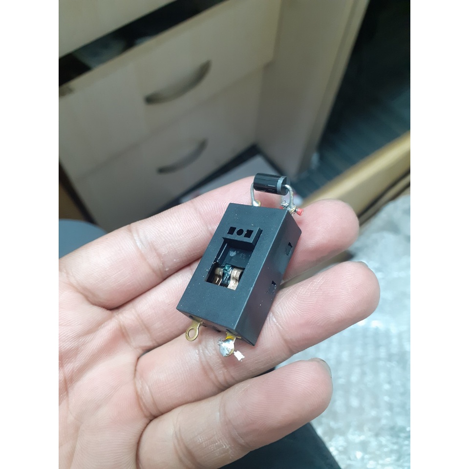 Công tắc Máy sấy tóc Bluestone HDB-1827