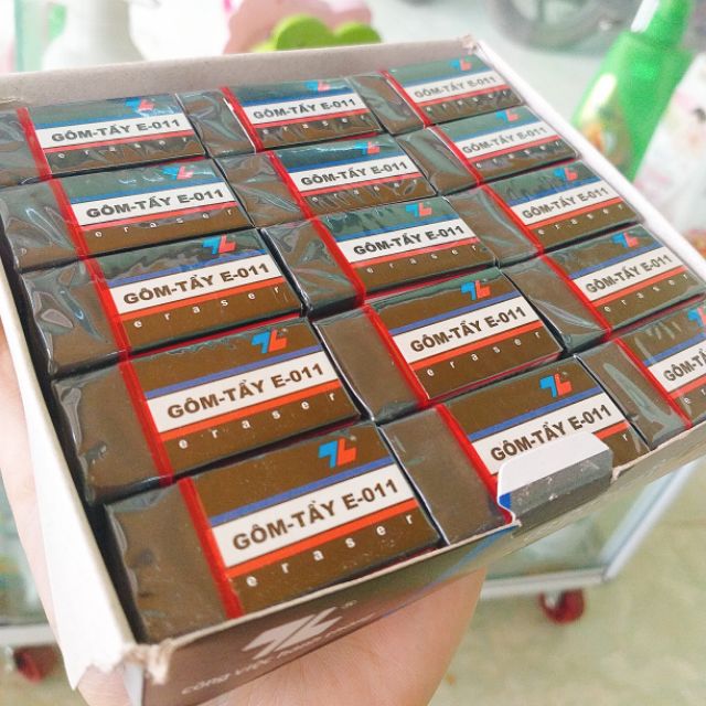Gôm tẩy E01