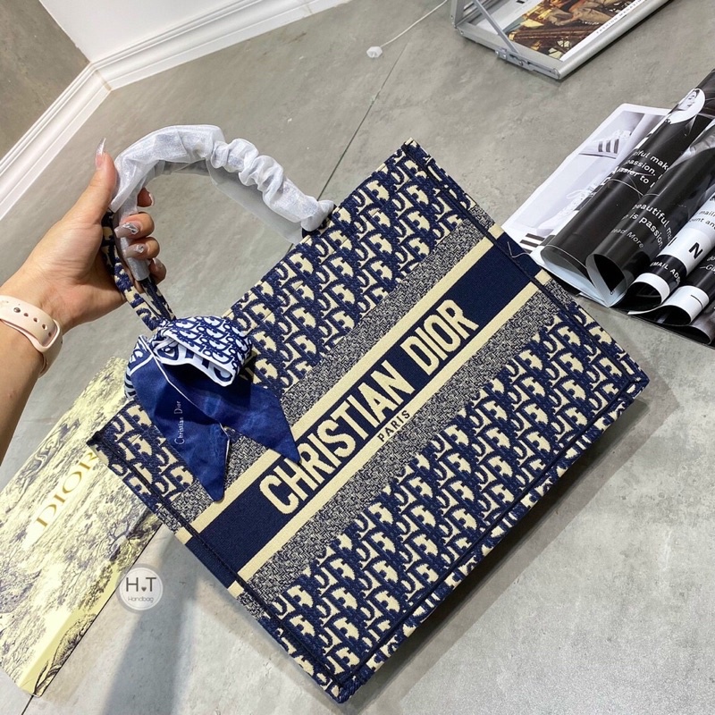 Dior tote bag