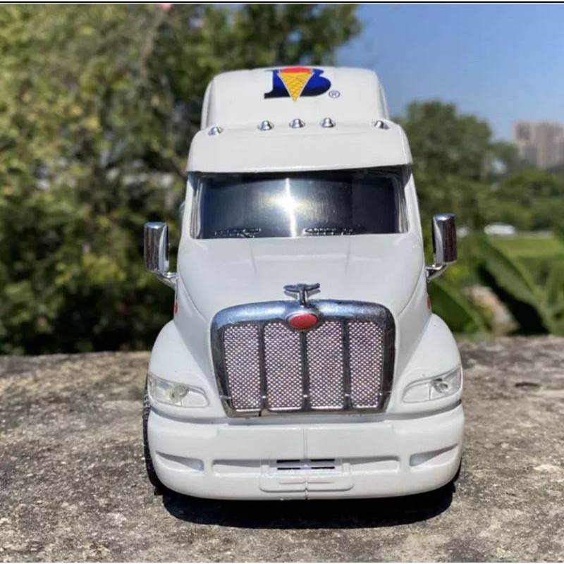 Xe mô hình đầu kéo Kenworth hợp kim 1:32