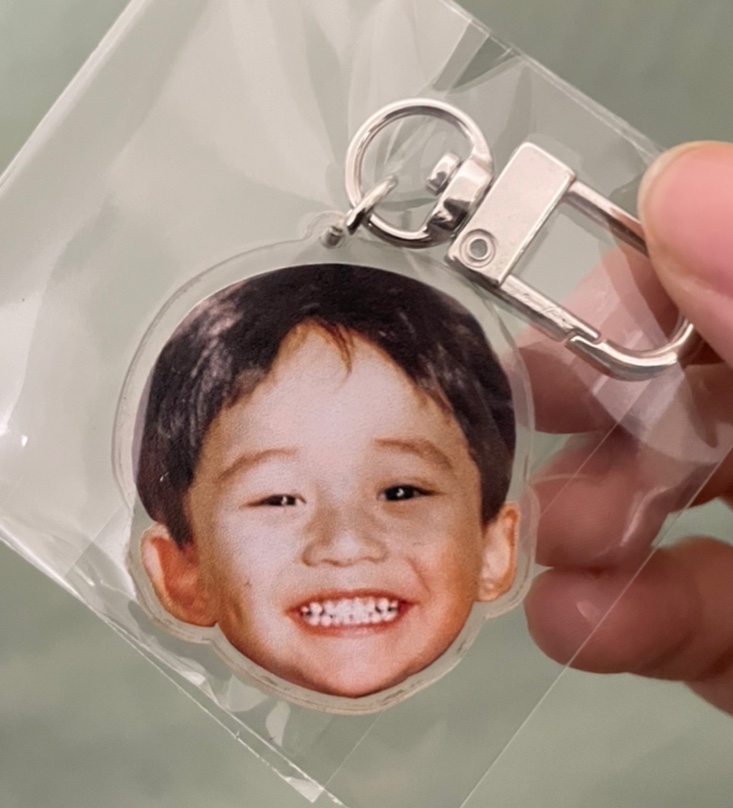 Móc khóa acrylic mặt hình ảnh đầu thành viên nhóm nhạc NCT Dream Jisung thời nhỏ hoạt hình treo túi xách điện thoại