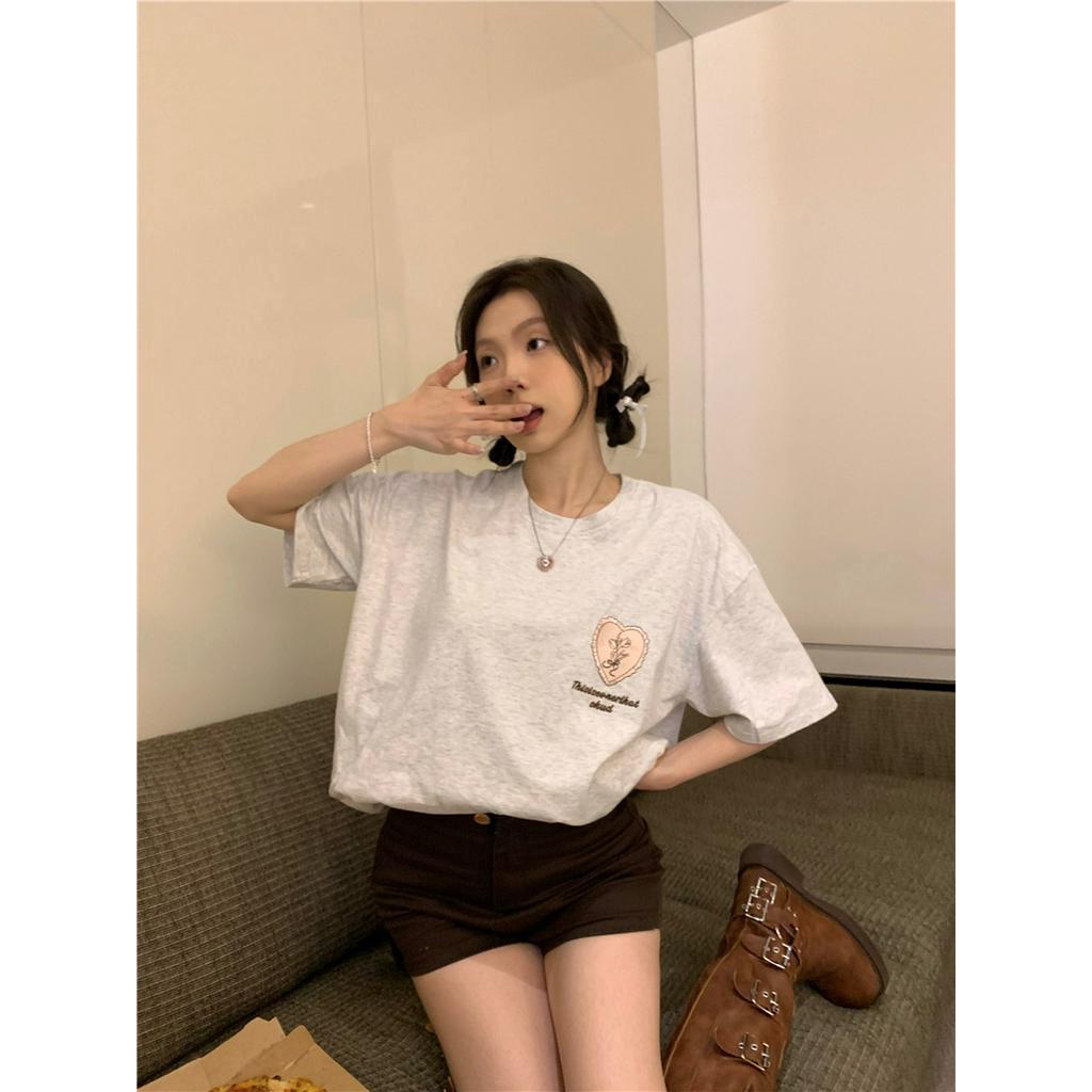 Áo Thun Dáng Rộng Ngắn Tay Thêu Hình Trái Tim Phong Cách Hàn Quốc 64244