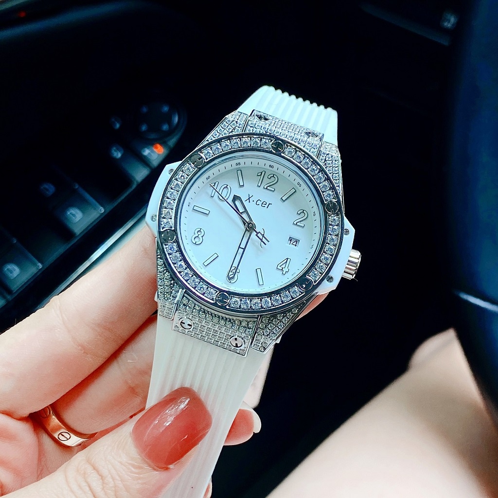 Đồng Hồ Nữ XCer Dây Silicon Trắng 36mm Silver