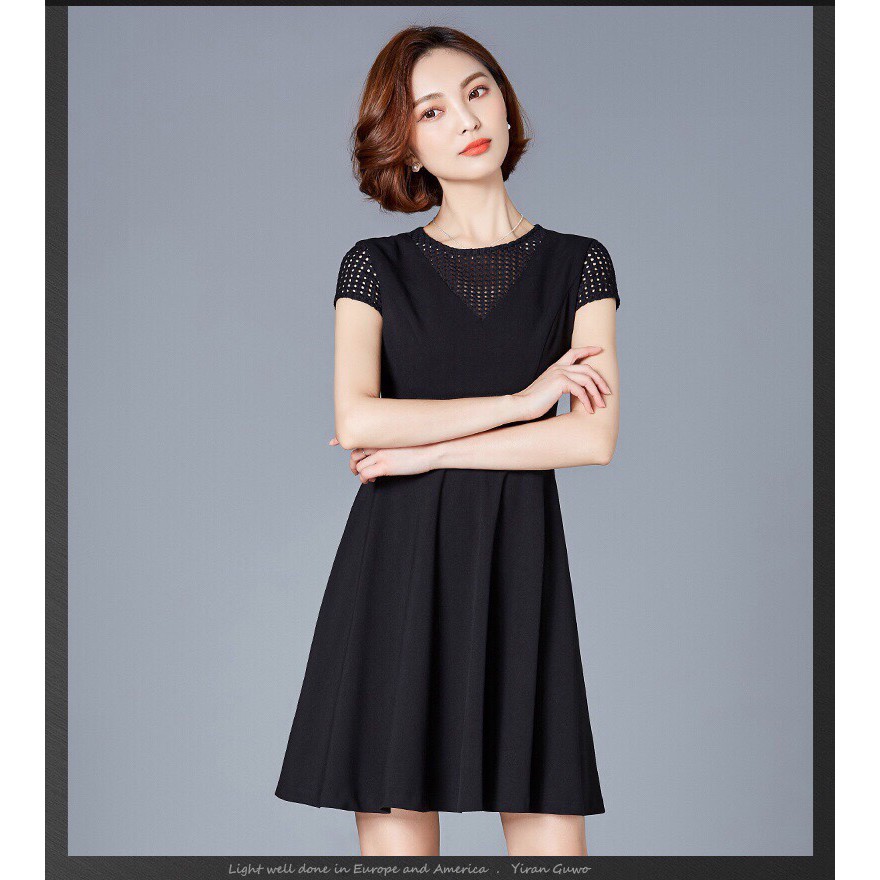 Đầm Ren Xòe Phối Lưới V-D0KW5 (Đen)