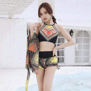 Bộ bikini 3 mảnh