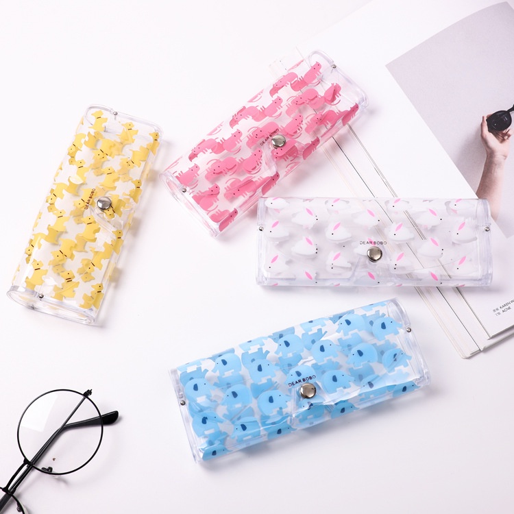 Hộp đựng kính bằng nhựa mềm trong suốt - Bao đựng kính trong suốt in hình dễ thương (HDK02)
