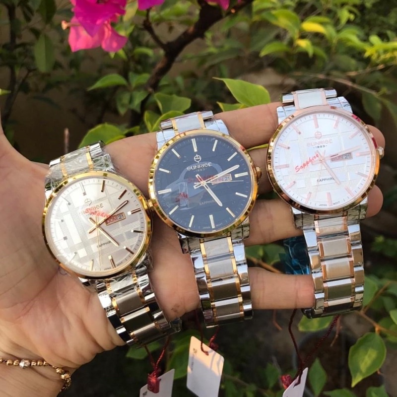 CẶP ĐỒNG HỒ CHÍNH HÃNG SUNRISE ĐẾN TỪ THƯƠNG HIỆU THUỴ SỸ MÁY NHẬT TOÀN BỘ KÍNH SAPHIRE CHỐNG TRẦY DÂY ĐẶC KHÔNG GỈ