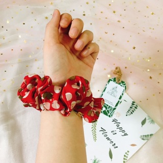 CỘT TÓC VẢI SCRUNCHIES CHERRY KÈM ẢNH THẬT