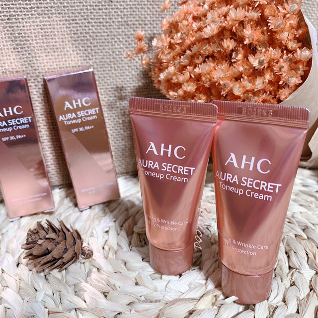 Kem dưỡng da trắng hồng, căng bóng AHC Aura Secret Tone Up Cream 10ml