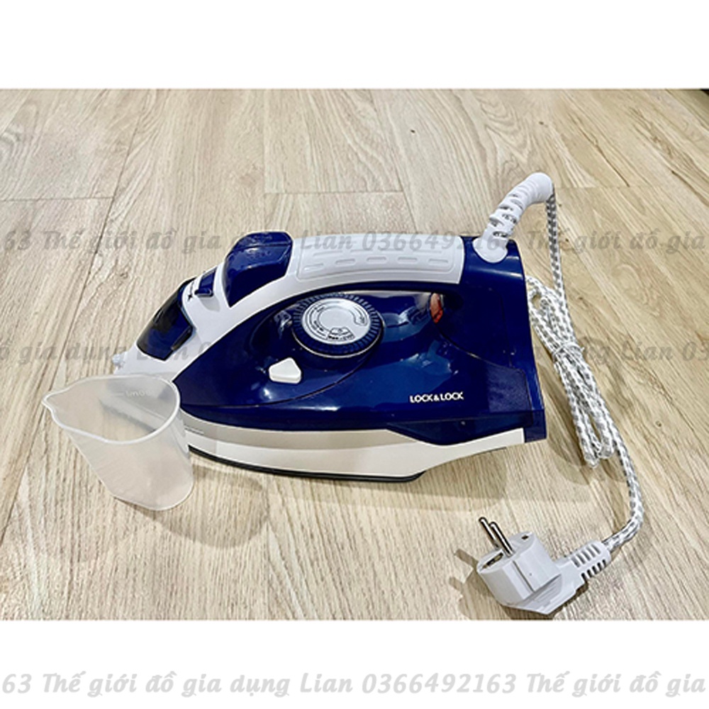 Bàn ủi hơi nước Lock&Lock màu xanh HKM Vinamilk