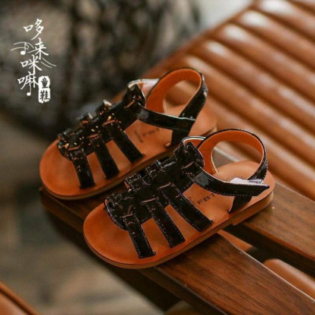 Sandal cho bé