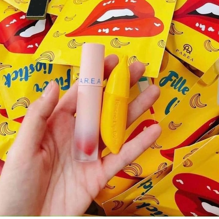 Son Filler Collagen Chuối Khử Thâm Parea cùng son màu Chu Lipstick, giúp môi căng mọng hồng hào DATE 2023