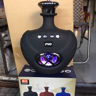 Loa bluetooth kiểu chai rượu xo